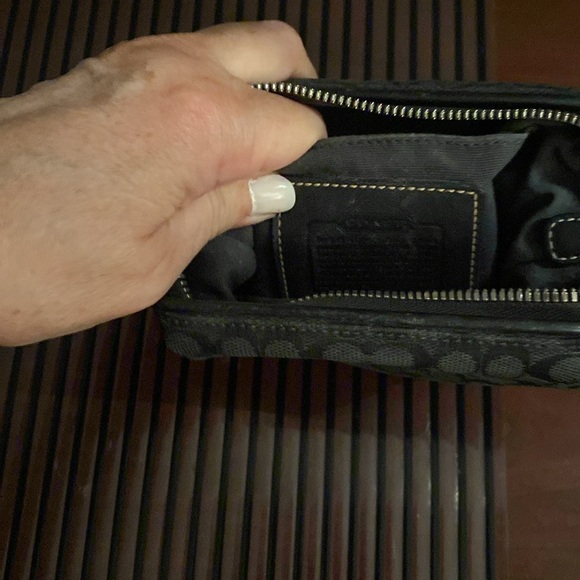 Authentic Signature Black Coach Canvas Makeup Bag. - Picture 2 of 3